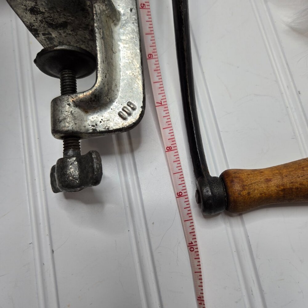 Vintage Antique Meat Grinder Metal Works Kitchen Countertop Clamp Keystone 10 - Picture 6 of 7